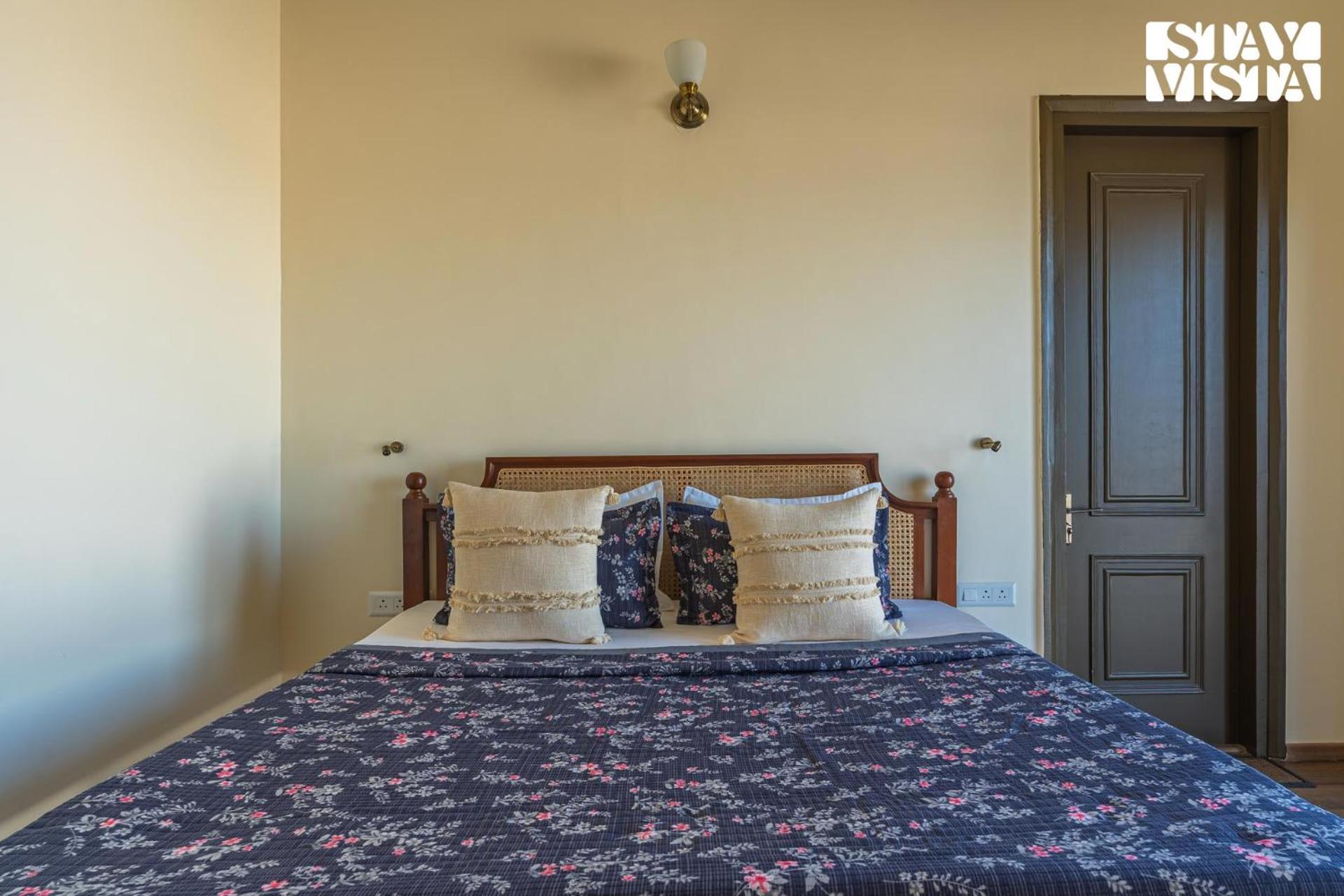 Stayvista At Amulyam Villa With Lawn & Bonfire Mukteshwar Exterior photo